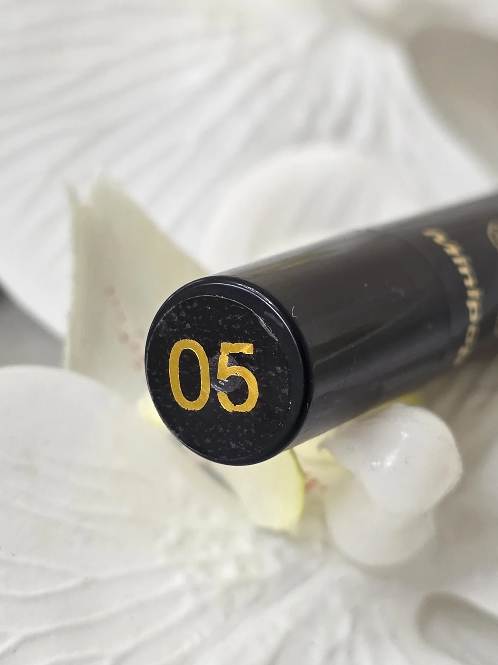 New Eye Beauty Eyeshadow Stick Shade 05 Rose Gold Shimmer Minipop